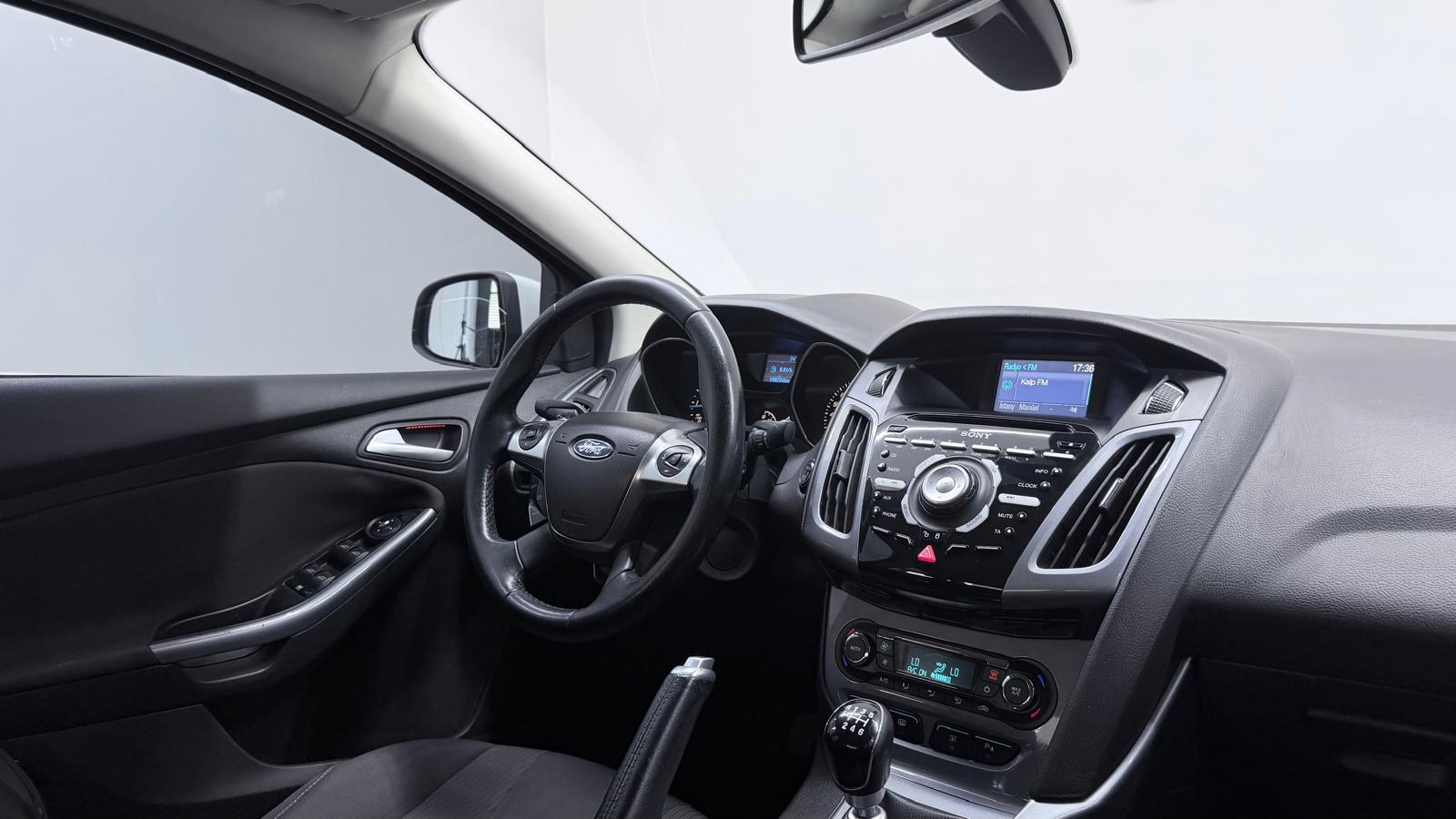 FORD FOCUS 19